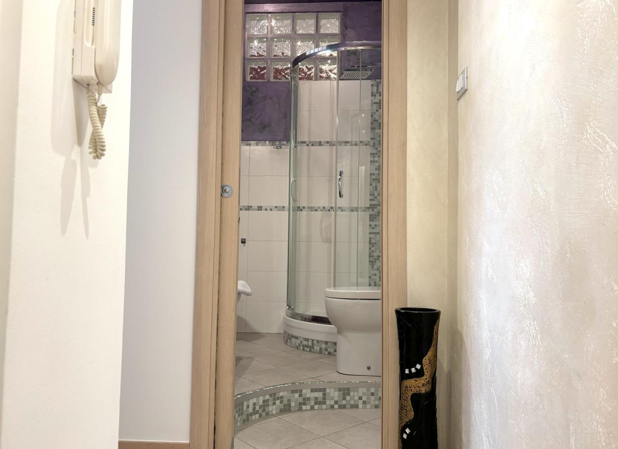 Red Velvet Apartment Trieste Exterior photo