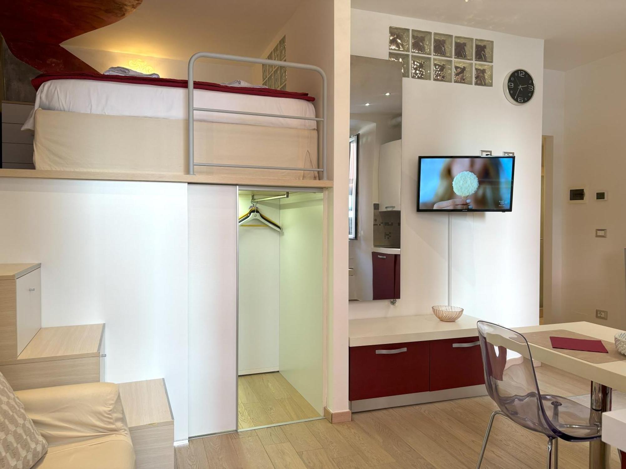 Red Velvet Apartment Trieste Exterior photo